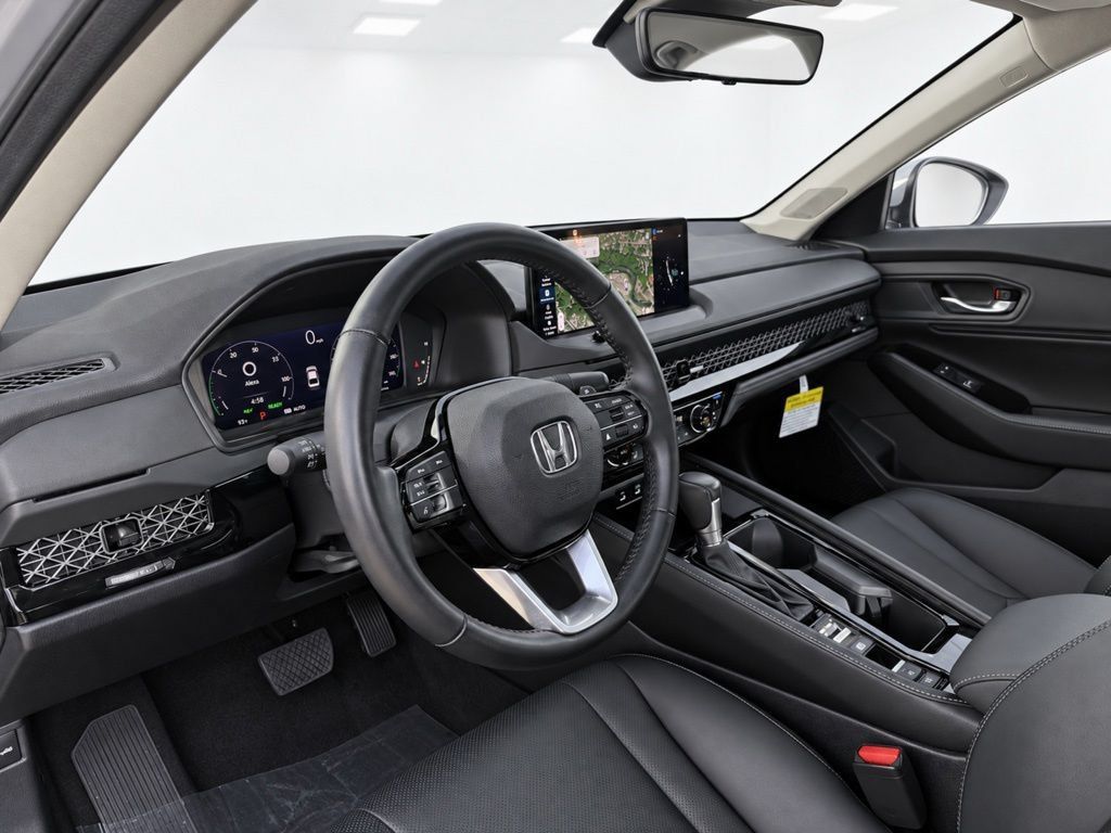 Used 2023 Honda Accord Touring image 15