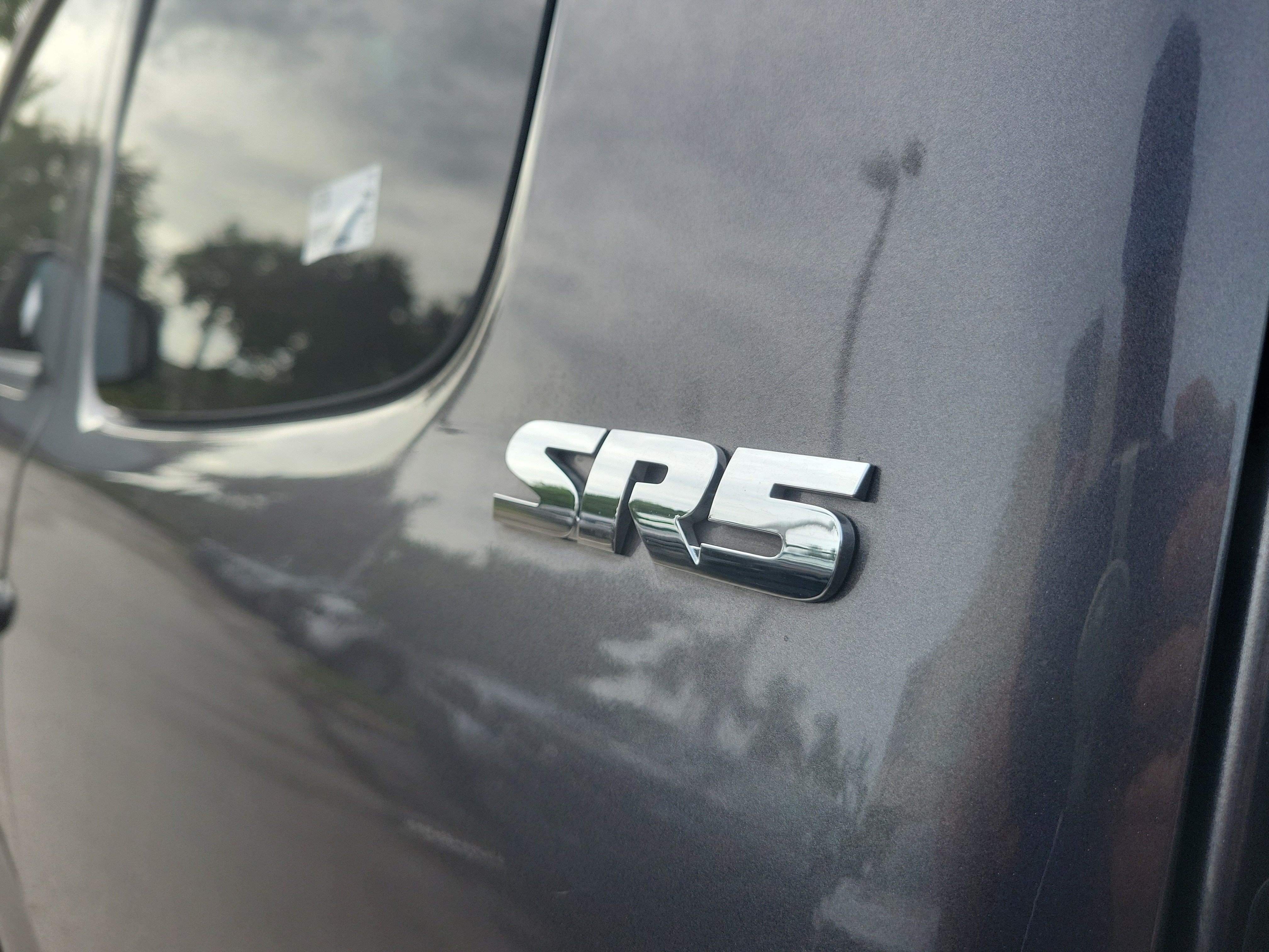 Used 2022 Toyota Tacoma SR5 RWD image 9