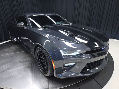 Used 2018 Chevrolet Camaro SS RWD image 49