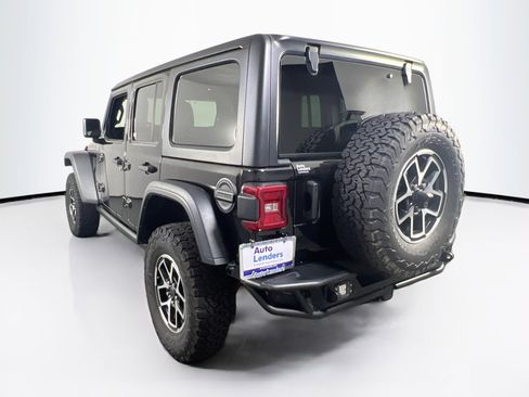 Used 2024 Jeep Wrangler Unlimited Rubicon w/ Convenience Group image 7