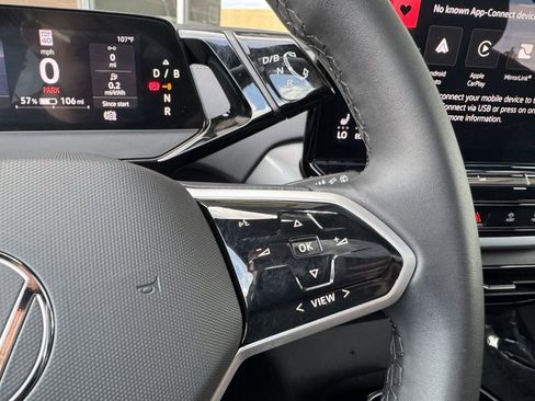 Used 2024 Volkswagen ID.4 S image 28