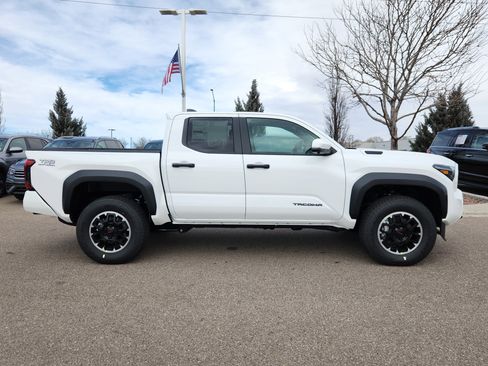 New 2026 Toyota Tacoma TRD Off-Road w/ TRD Off Road Premium Package AWD/4WD image 2