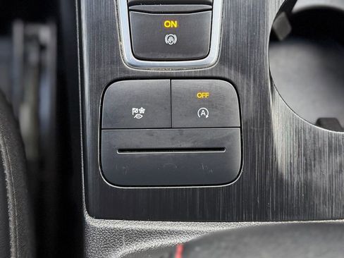 Used 2025 Ford Escape ST-Line Select image 18