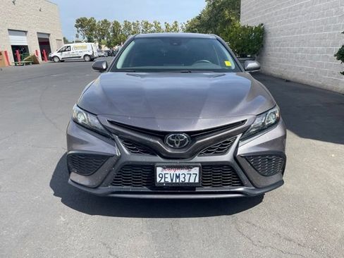 Used 2023 Toyota Camry SE FWD image 2