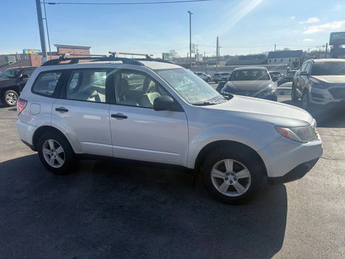 Used 2010 Subaru Forester 2.5X image 7