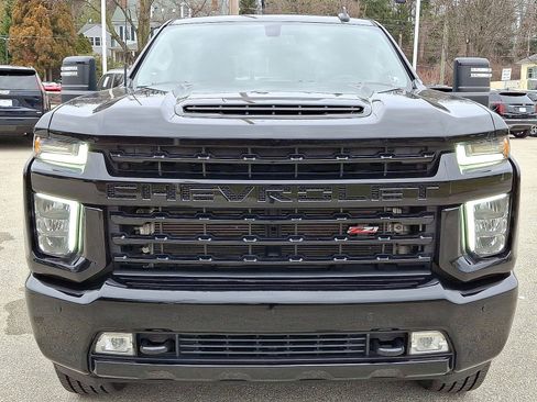 Certified 2022 Chevrolet Silverado 2500 LT w/ Midnight Edition image 29