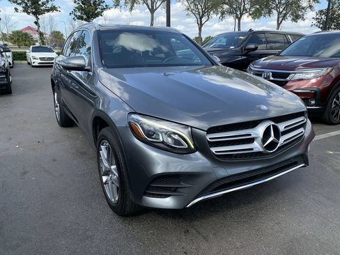 Used 2017 Mercedes-Benz GLC 300 image 1