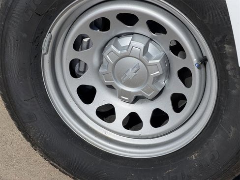 New 2026 Chevrolet Silverado 1500 W/T w/ Trailering Package image 9