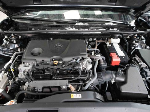 Used 2024 Toyota Camry SE image 30