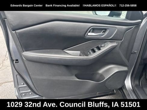 Used 2024 Nissan Rogue SV FWD image 17
