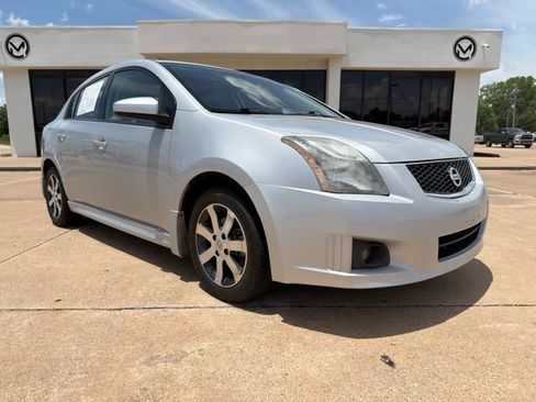 Used 2012 Nissan Sentra 2.0 SR w/ Special Edition Pkg FWD image 3