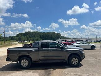 Used 2022 Nissan Frontier S w/ Technology Package AWD/4WD video 1