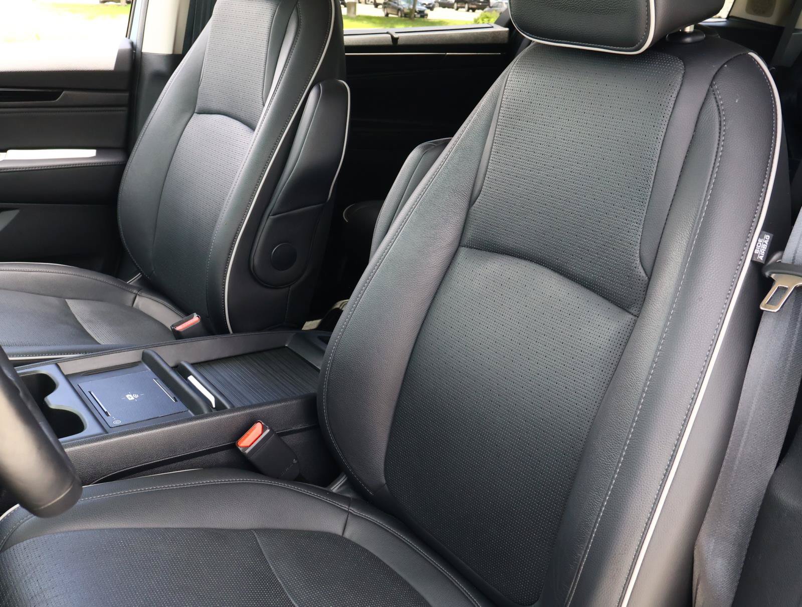 Used 2025 Honda Odyssey Elite image 14
