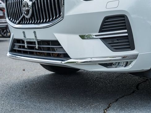Certified 2023 Volvo XC60 B5 Plus w/ Climate Package AWD/4WD image 15