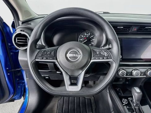 Used 2023 Nissan Kicks SV FWD image 12
