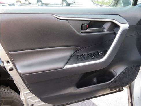 Used 2019 Toyota RAV4 LE w/ All Weather Liner Package image 11