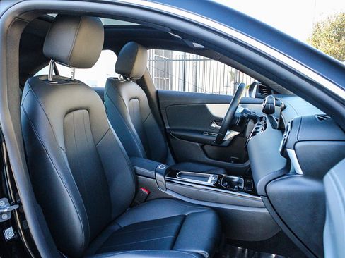 Used 2025 Mercedes-Benz CLA 250 4MATIC image 19