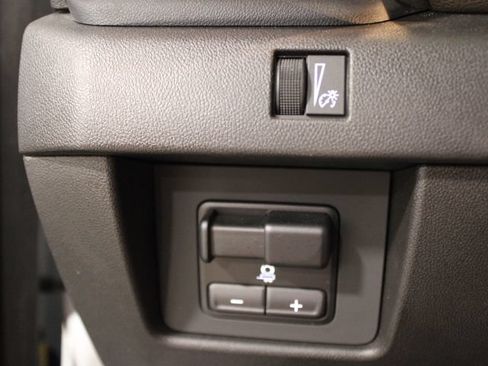Used 2023 GMC Canyon Denali AWD/4WD image 39