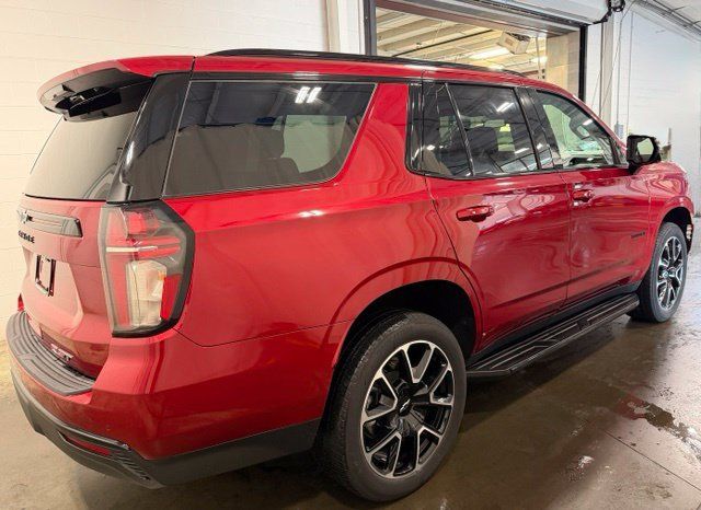 Used 2024 Chevrolet Tahoe RST w/ Luxury Package AWD/4WD image 3