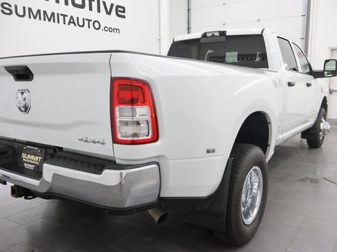 Used 2024 RAM 3500 Tradesman w/ Chrome Appearance Group AWD/4WD image 4