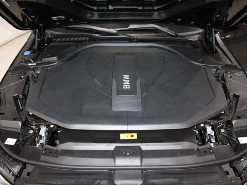New 2026 BMW i5 eDrive40 w/ Executive Package RWD image 24
