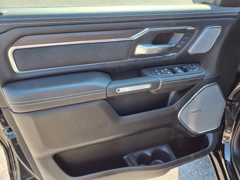 Used 2025 RAM 1500 Laramie w/ Advanced Safety Group II AWD/4WD image 5