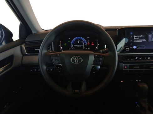 Used 2025 Toyota Camry LE w/ Convenience Package AWD/4WD image 12