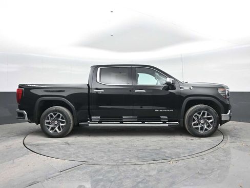 New 2026 GMC Sierra 1500 SLT w/ SLT Premium Package AWD/4WD image 9