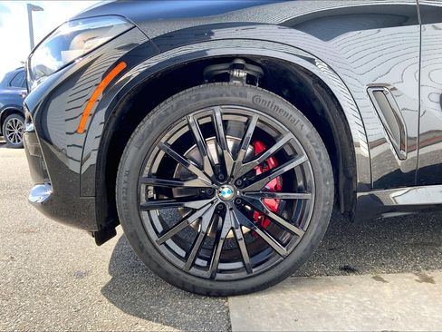 Used 2023 BMW X5 sDrive40i w/ M Sport Package RWD image 11