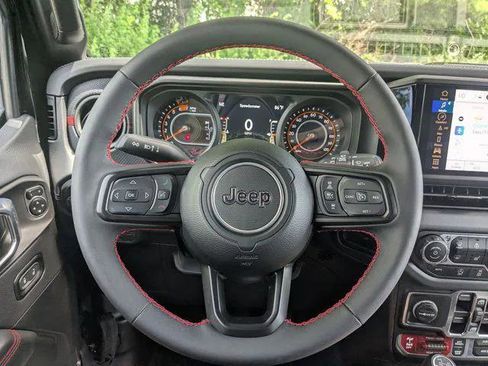 Certified 2024 Jeep Wrangler Unlimited Rubicon image 12