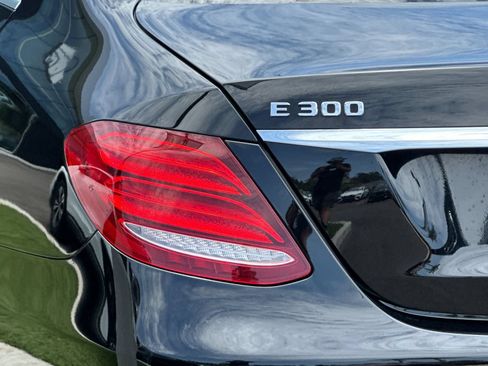 Used 2019 Mercedes-Benz E 300 image 31