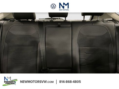 New 2026 Volkswagen Taos SE image 13