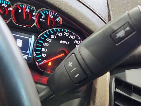 Used 2019 GMC Yukon SLT image 24