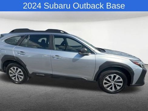 Used 2024 Subaru Outback AWD/4WD image 10