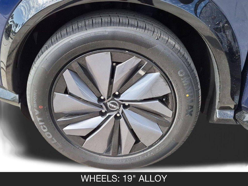 Used 2023 Nissan Ariya AWD image 11