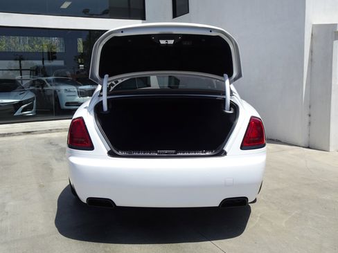 Used 2015 Rolls-Royce Wraith RWD image 7