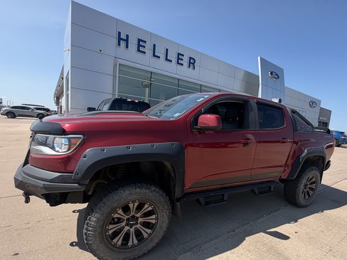 Used 2019 Chevrolet Colorado ZR2 w/ ZR2 Dusk Special Edition AWD/4WD image 3