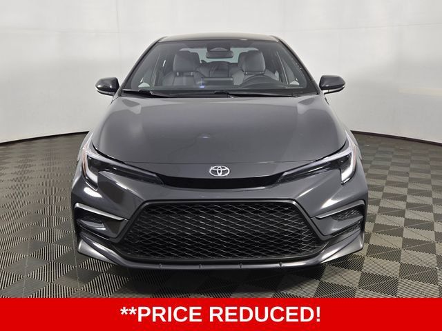 Used 2025 Toyota Corolla SE FWD image 2