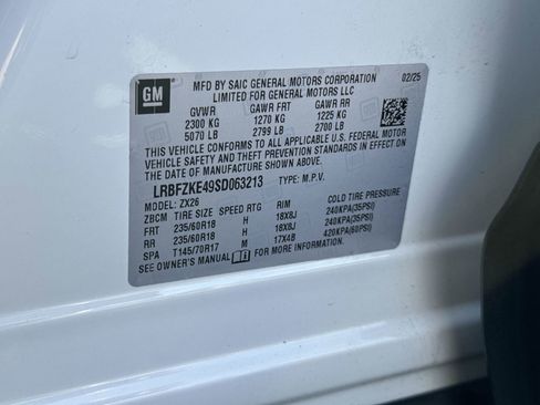 Used 2025 Buick Envision Preferred image 34