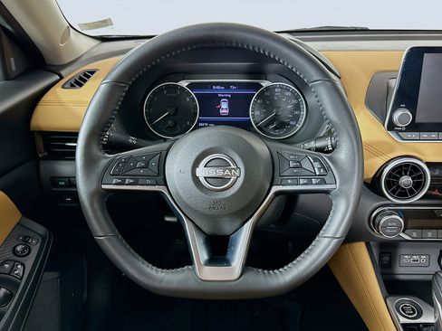Used 2024 Nissan Sentra SV w/ SV Premium Package FWD image 18