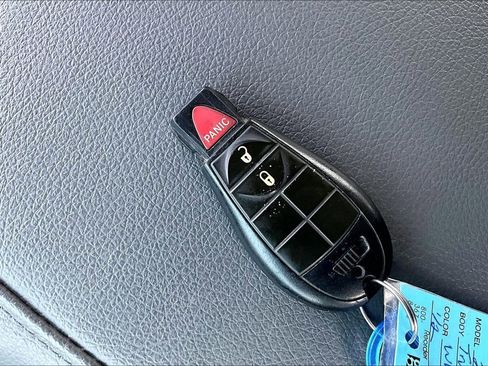 Used 2018 RAM 2500 SLT AWD/4WD image 34