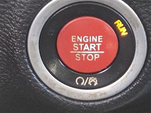 Used 2019 Dodge Challenger SRT Hellcat Redeye image 32