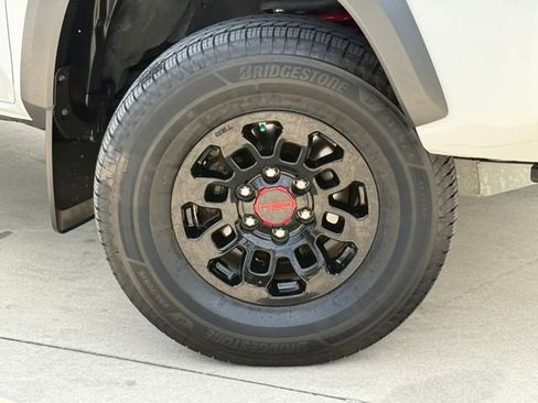 Used 2019 Toyota Tacoma TRD Pro AWD/4WD image 2