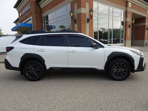 Used 2023 Subaru Outback Onyx Edition image 2