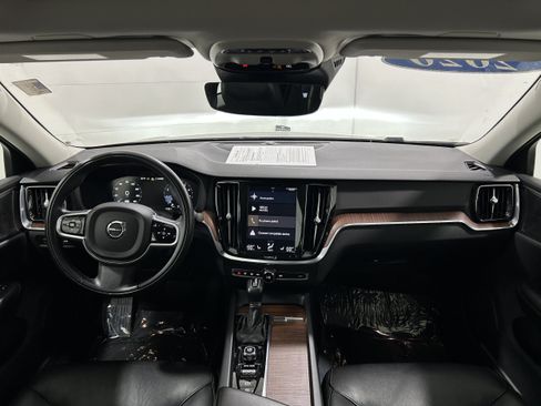 Used 2020 Volvo S60 T6 Momentum AWD/4WD image 12