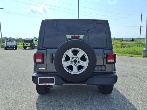 Used 2021 Jeep Wrangler Unlimited Sport w/ Cold Weather Group AWD/4WD image 25