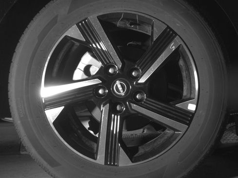 Used 2025 Nissan Sentra SV FWD image 14