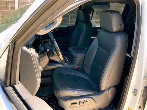 Used 2021 Chevrolet Silverado 1500 LT Trail Boss w/ LT Trail Boss Premium Package image 22