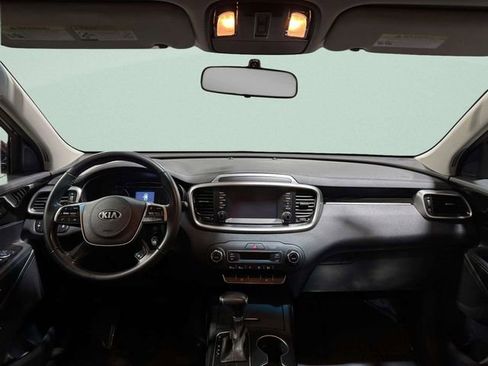 Used 2020 Kia Sorento LX w/ LX I4 Convenience Package image 11