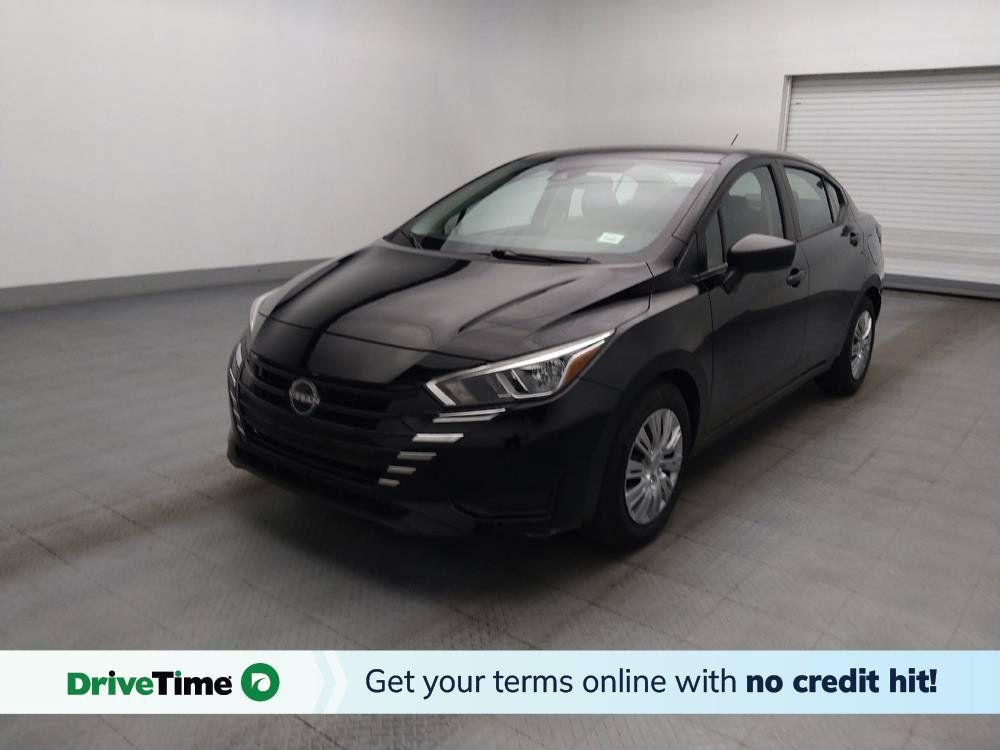 Used 2023 Nissan Versa S w/ Trunk Package FWD image 1